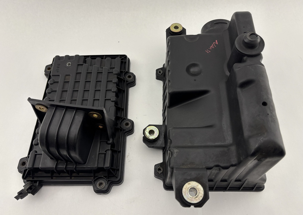 1990-1993 Mazda Miata 1.6l Air Intake Air Box / Filter Housing / NA111