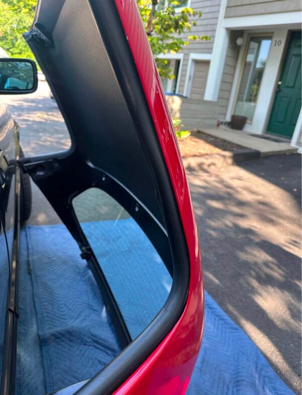 OEM Red Hardtop with Heated Glass Rear Window – Excellent Condition