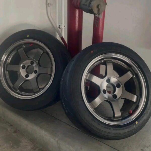 Complete set of four Rays Volk Racing TE37SL (Super Lap) Forged Wheels