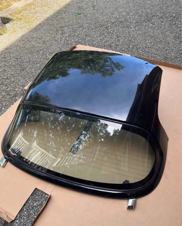 IMG_8543 OEM Mazda MX-5 Miata NA Hardtop – Brilliant Black (1990–1997)