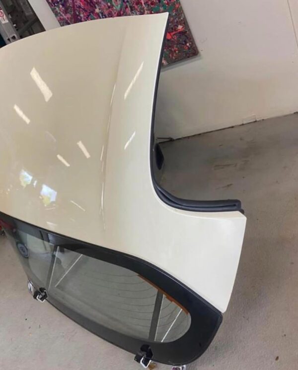 OEM Mazda MX-5 Miata NA Hardtop – White (1990–1997)