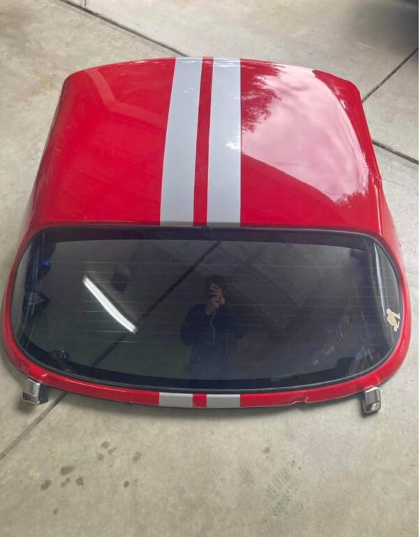 IMG_0335 OEM Mazda Miata MX-5 Hardtop (NA / NB Gen) – Classic Red with Racing Stripes