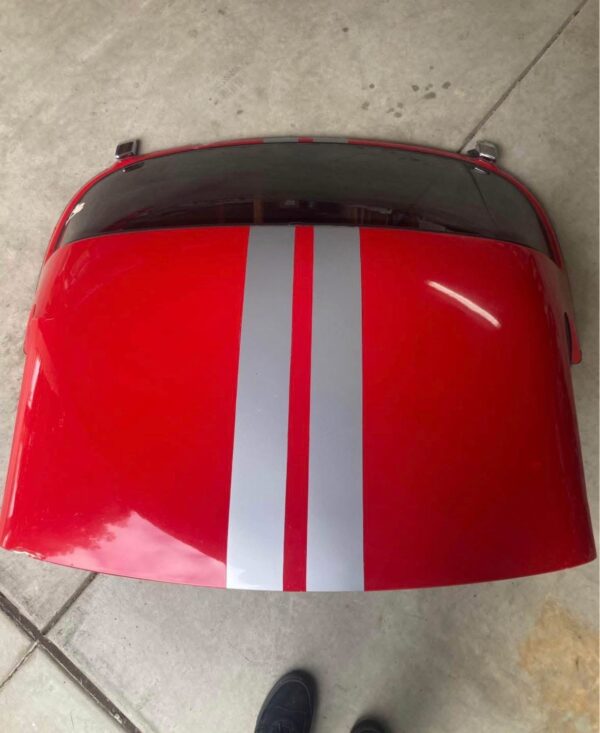 IMG_0336 OEM Mazda Miata MX-5 Hardtop (NA / NB Gen) – Classic Red with Racing Stripes