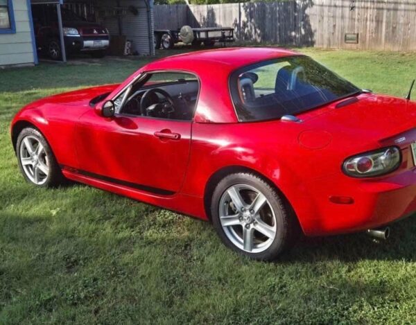 IMG_1662 OEM (or high-quality OEM-style reproduction) NC Miata Aluminum Removable Hardtop in Formula Red / New Formula Red