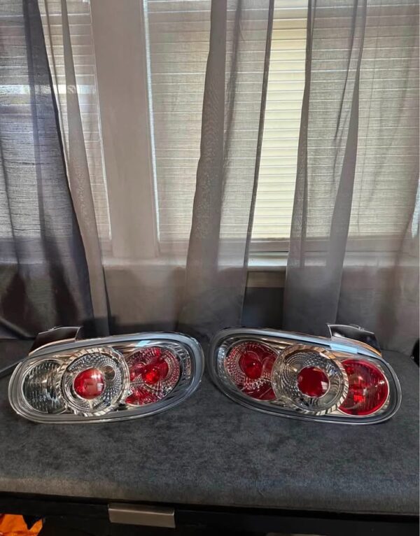 Pair of OEM Mazda MX-5 Miata (NB generation, specifically NB2 / 2001–2005) Clear Tail Lights / Taillights (often referred to as Altezza-style or factory clear-lens rear combination lamps).