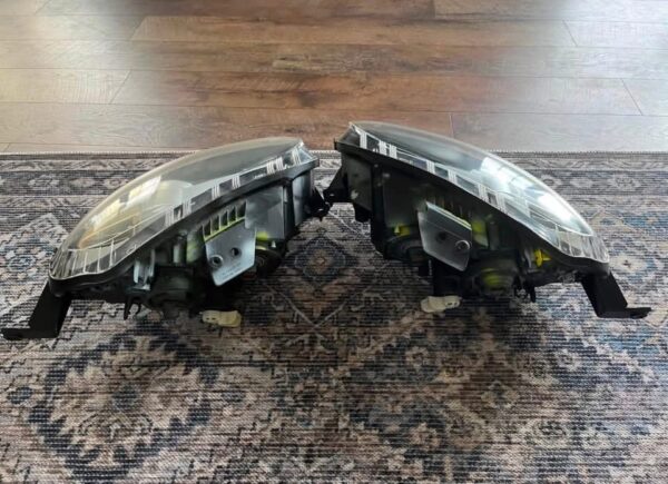 OEM Replacement Headlight Assembly Pair (Driver & Passenger Side)
