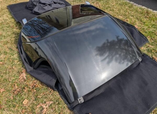 IMG_3688 OEM Mazda Miata NA/NB Factory Removable Hardtop w/ Defroster Glass & Storage Bag