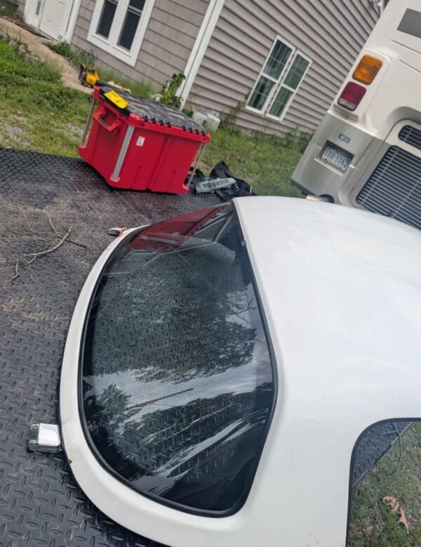 IMG_8356 OEM Mazda MX-5 Miata NA/NB Hardtop – White with Heated Glass Rear Window