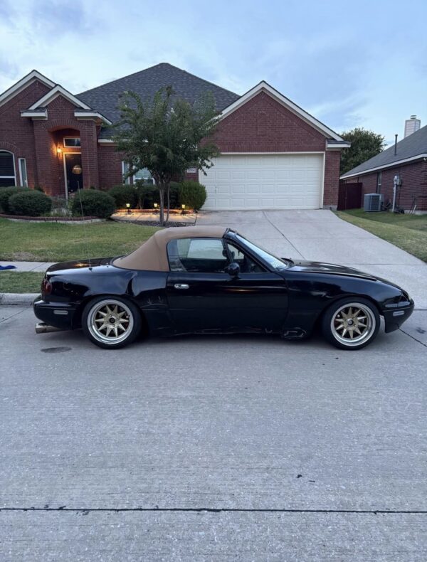 1996 Mazda MX-5 · Club Convertible 2D