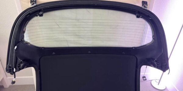 IMG_7757 OEM Mazda MX-5 Miata NA Hardtop with Factory Defroster Glass – Gloss Black
