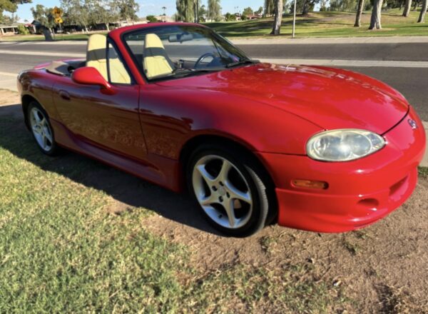 2001 Mazda MAZDA MX-5 Miata RF · Grand Touring Convertible 2D