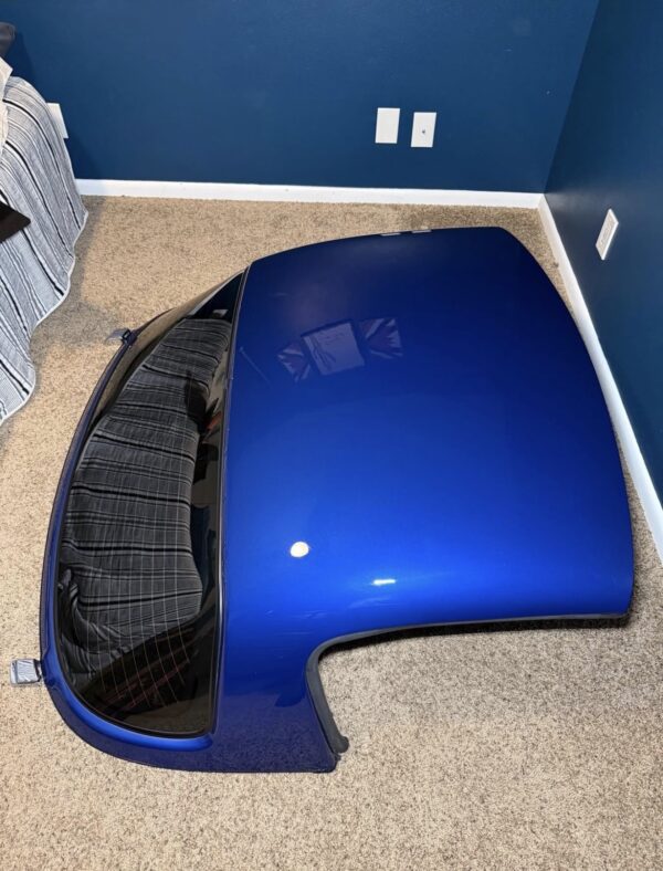 Screenshot OEM Mazda MX-5 Miata NB (1998–2005) Factory Hardtop – Sapphire Blue Mica – Heated Glass Rear Window – Excellent Used Condition