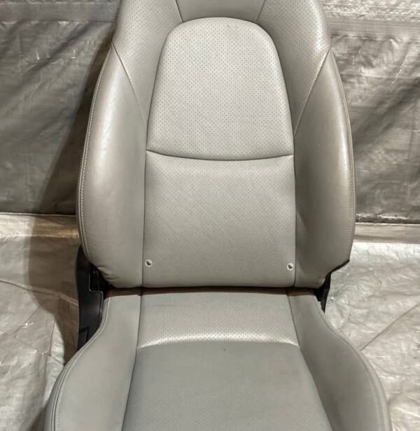 IMG_8135 OEM Mazda Miata NA/NB, Honda S2000 AP1/AP2 Factory Leather Bucket Seats Pair – Light Grey / Silver Leather