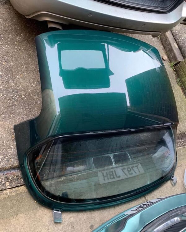 OEM Mazda Miata NA/NB Removable Fiberglass Hardtop with Heated Defroster Glass (British Racing Green / Emerald Mica)