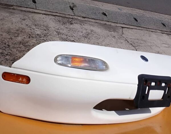 1990–1997 Mazda Miata MX-5 NA OEM Front Bumper Cover - Chaste White (UC) with Turn Signals & Emblem