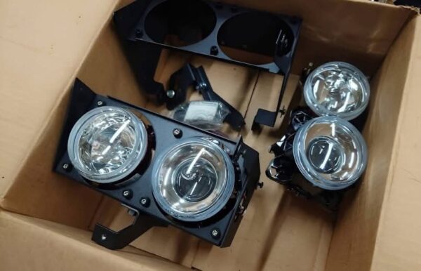Dual Round Projector Headlight Assembly & Mounting Bracket Conversion Kit