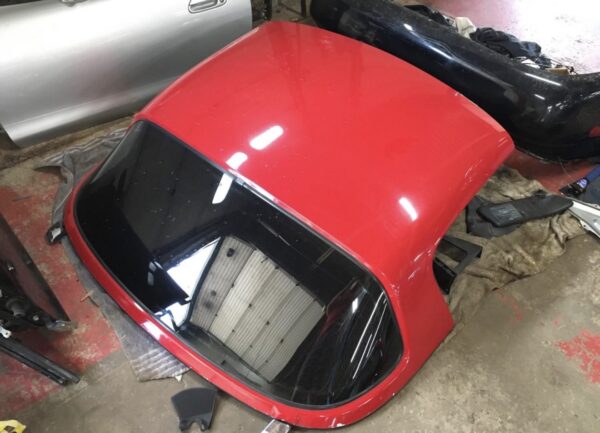 Screenshot OEM Mazda MX-5 Miata NA (1990–1997) Removable Hardtop – Classic Red – Heated Rear Glass – Excellent Used Condition